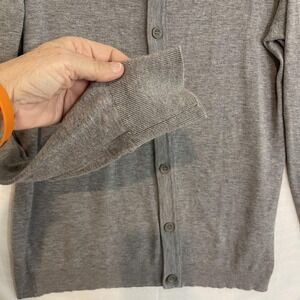 Zara Man Sweater Mens‎ Large Gray V-Neck Button Cardigan Viscose Blend Knit